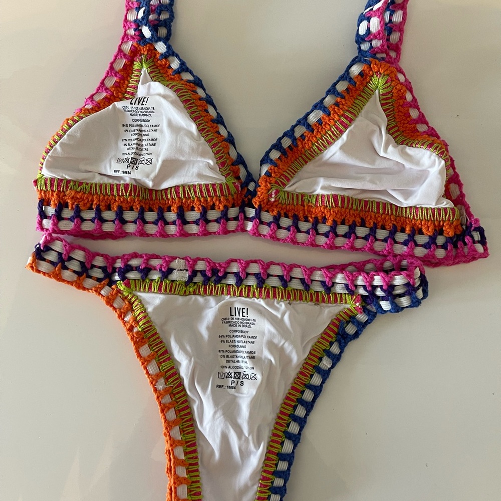 Live Bikini - Picture 4 of 7